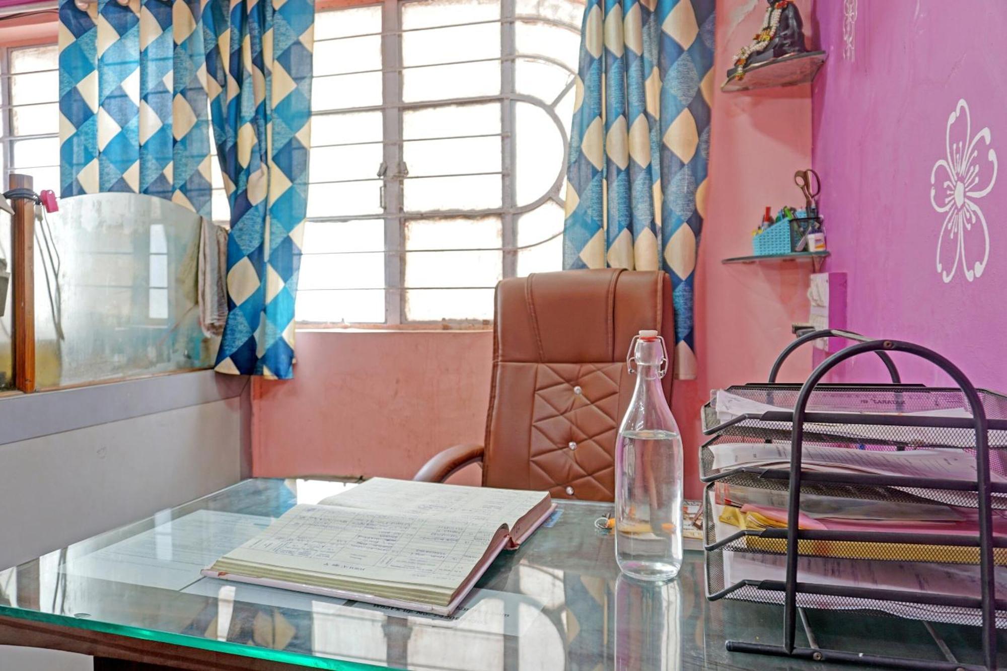 Spot On Hotel Prakash Residency, Near Hanuman Gym Ajmera Colony, Pimpri Екстериор снимка