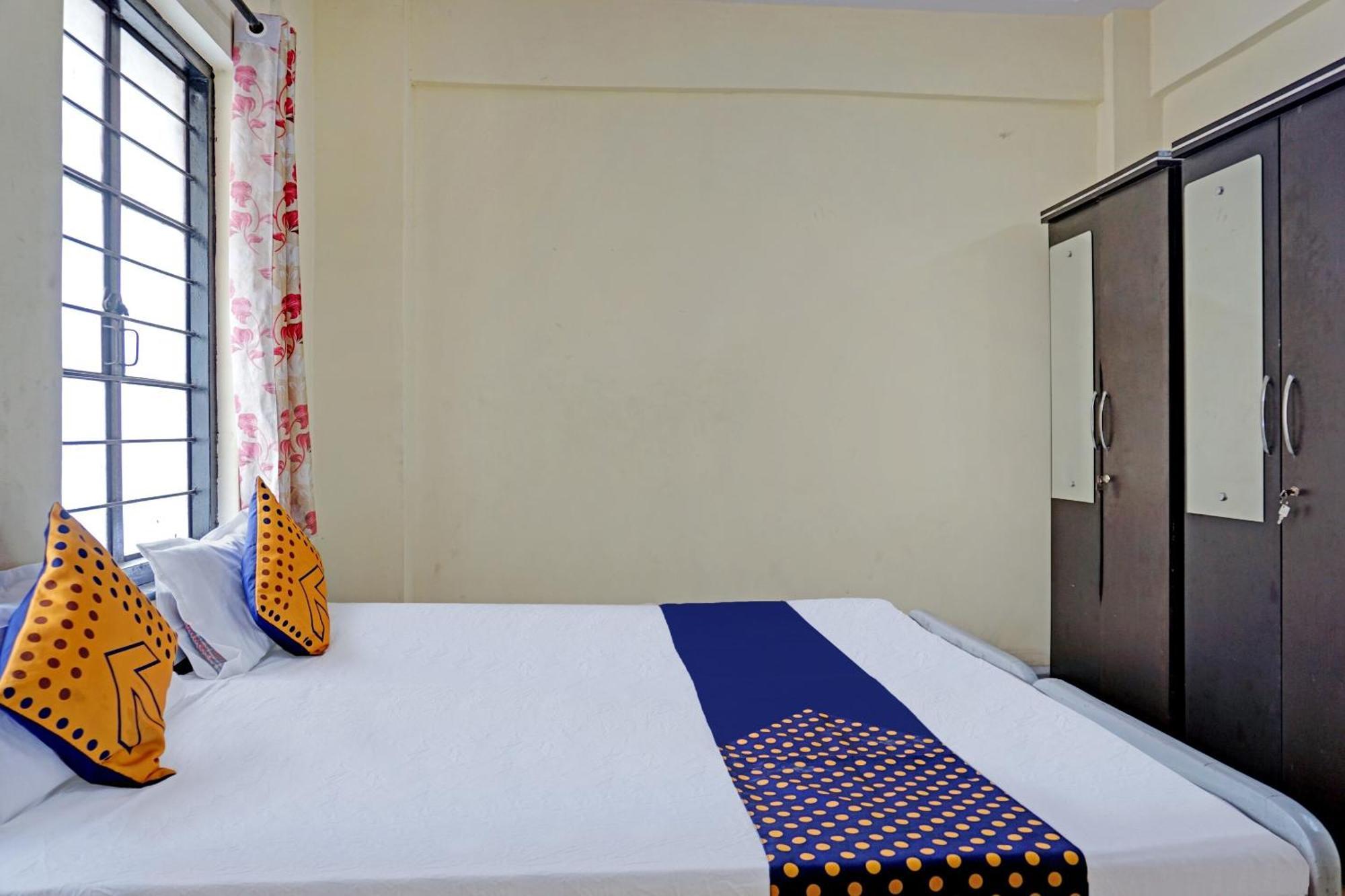 Spot On Hotel Prakash Residency, Near Hanuman Gym Ajmera Colony, Pimpri Екстериор снимка