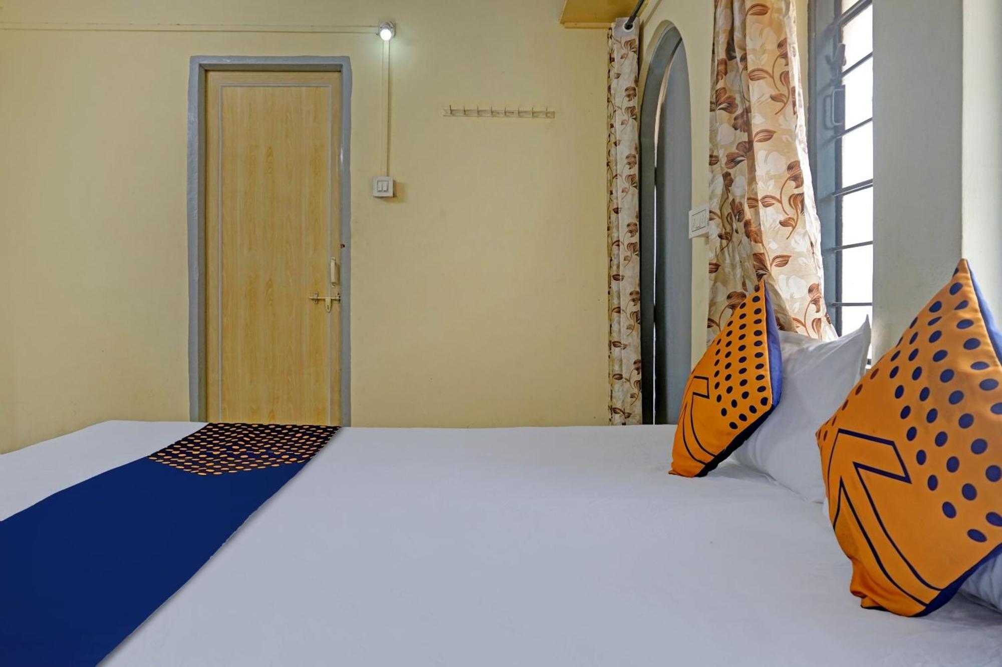Spot On Hotel Prakash Residency, Near Hanuman Gym Ajmera Colony, Pimpri Екстериор снимка